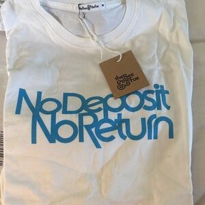 The Bee & The Fox Women's White Tee - No Deposit No Return